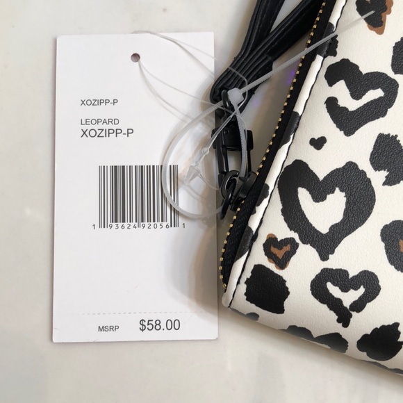 Betsey Johnson Leopard Heart Print White Faux Leather ZA Continental Wallet NWT - Picture 4 of 16
